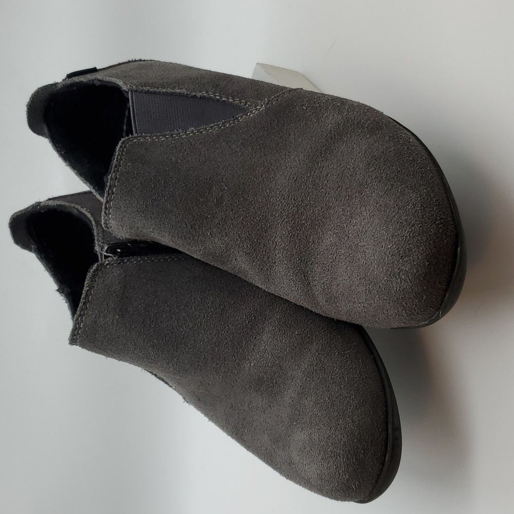 Sports grey suede booties sz 9W